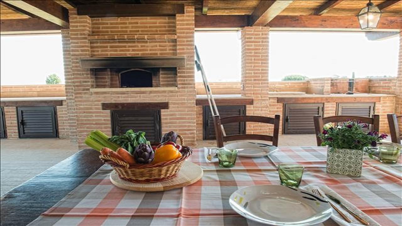 Agriturismo Deni Leilighet Cenaia Eksteriør bilde