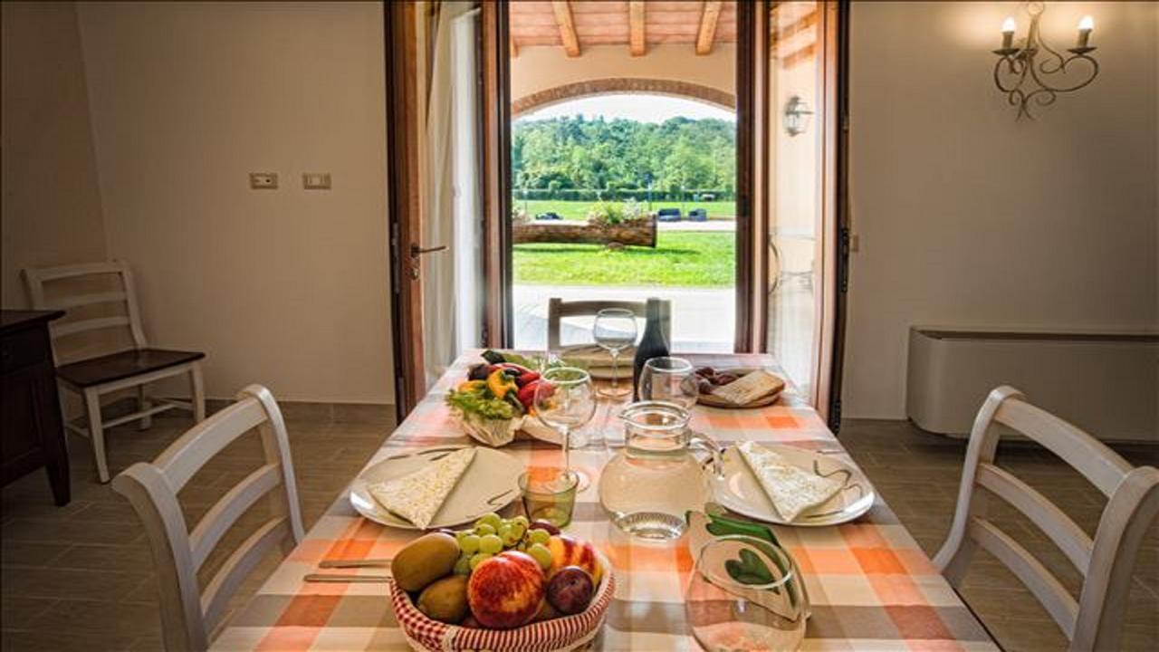 Agriturismo Deni Leilighet Cenaia Eksteriør bilde