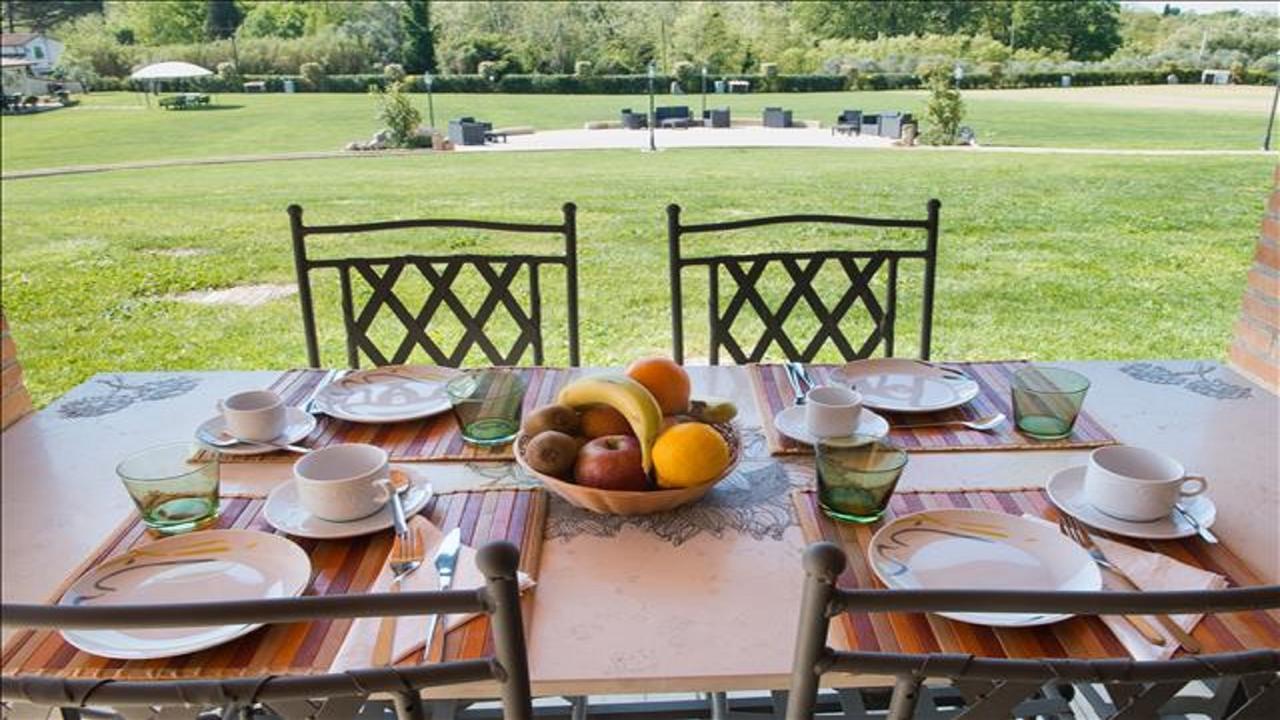 Agriturismo Deni Leilighet Cenaia Eksteriør bilde