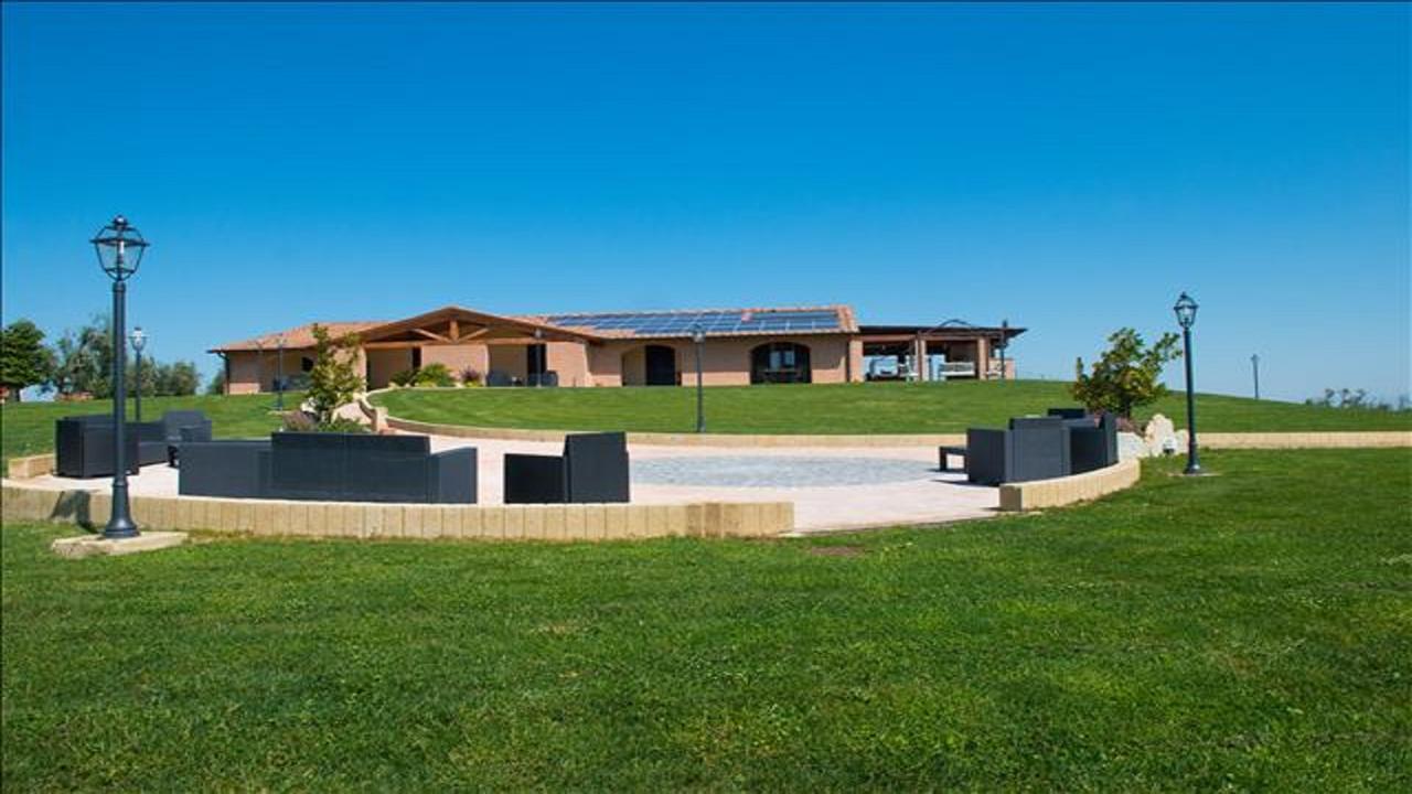 Agriturismo Deni Leilighet Cenaia Eksteriør bilde